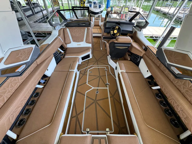 Slide: The Image of Nautique Super Air Nautique G25 Paragon 2026 - 34