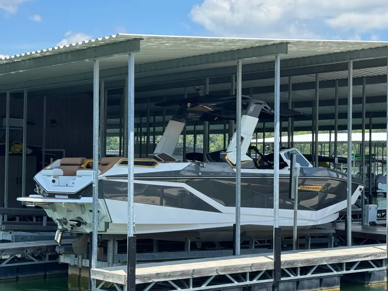 Slide: The Image of Nautique Super Air Nautique G25 Paragon 2026 - 20