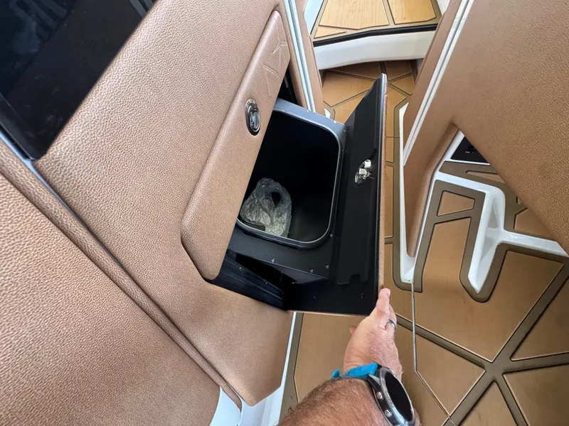 Slide: The Image of Nautique Super Air Nautique G25 Paragon 2026 - 50