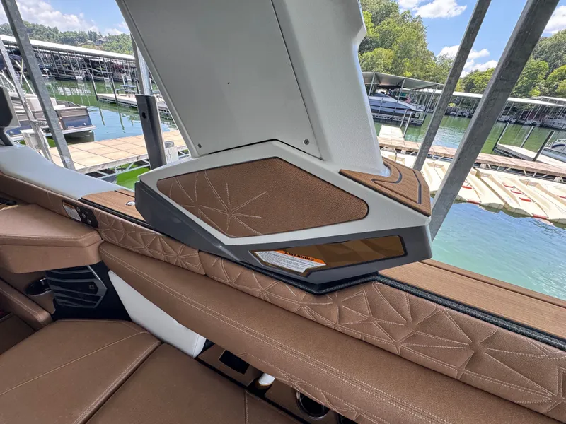 Slide: The Image of Nautique Super Air Nautique G25 Paragon 2026 - 44