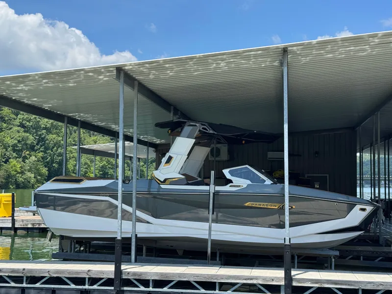 Slide: The Image of Nautique Super Air Nautique G25 Paragon 2026 - 19
