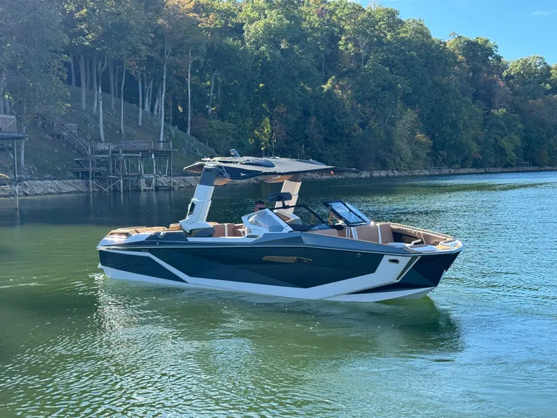 Slide: The Image of Nautique Super Air Nautique G25 Paragon 2026 - 3