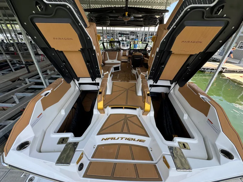 Slide: The Image of Nautique Super Air Nautique G25 Paragon 2026 - 60