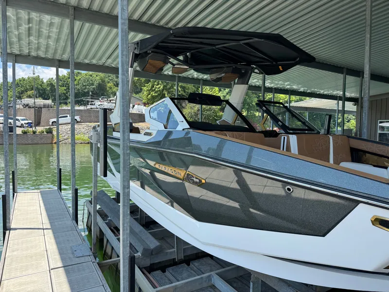 Slide: The Image of Nautique Super Air Nautique G25 Paragon 2026 - 21