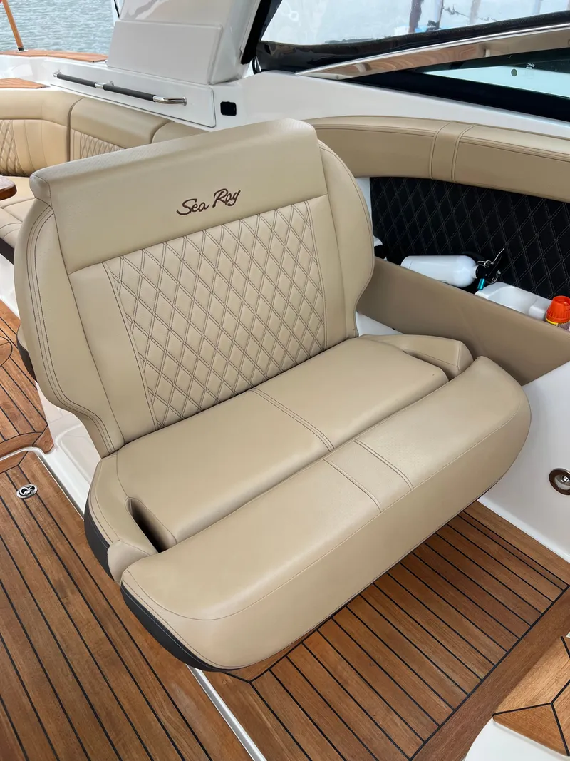 Slide: The Image of Co-pilot seat - 46