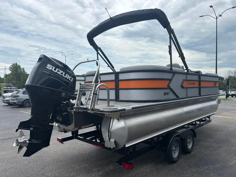 Slide: The Image of Bentley Pontoons 223 Bolt 2027 - 6