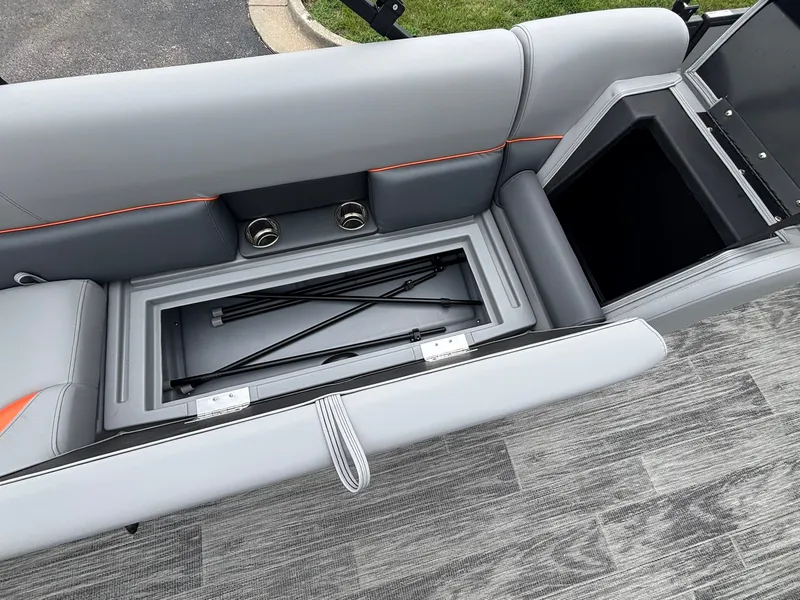 Slide: The Image of Bentley Pontoons 223 Bolt 2027 - 24