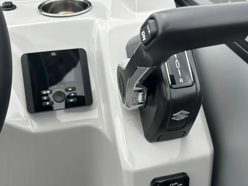 Slide: The Image of Bentley Pontoons 223 Bolt 2027 - 21