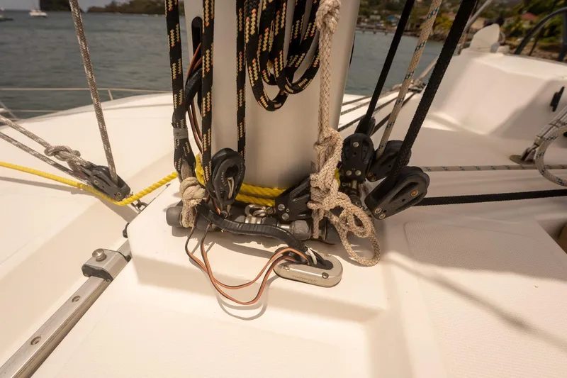 Slide: The Image of Close-up of sailing ropes and pulleys on a 2020 Bali 4.1 catamaran deck. - 34