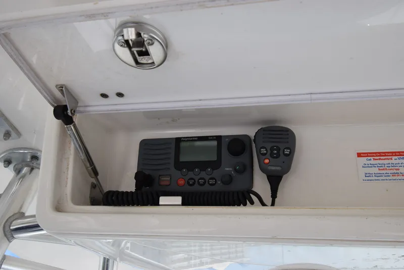Slide: The Image of Regulator Marine 28 Forward Seating 2012 - 16
