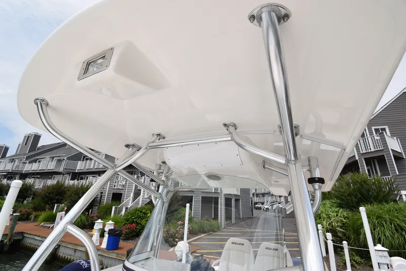 Slide: The Image of Regulator Marine 28 Forward Seating 2012 - 35