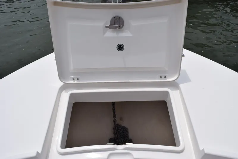 Slide: The Image of Regulator Marine 28 Forward Seating 2012 - 19