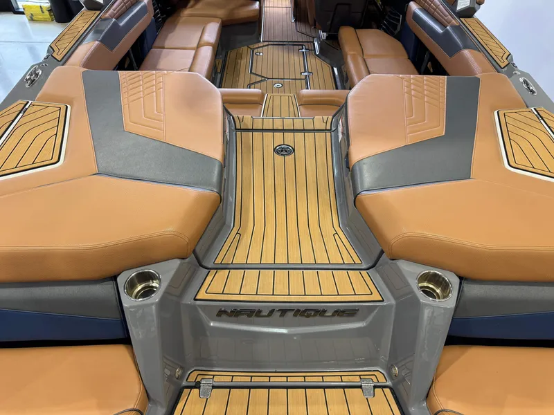 Slide: The Image of Nautique Super Air Nautique G23 2023 - 10