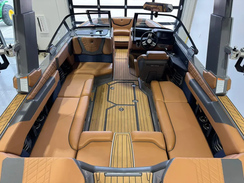 Slide: The Image of Nautique Super Air Nautique G23 2023 - 13