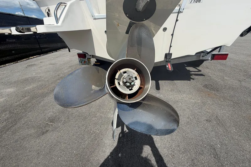 Slide: The Image of 2019 Sea Born SV19 Bay boat propeller on asphalt surface. - 4