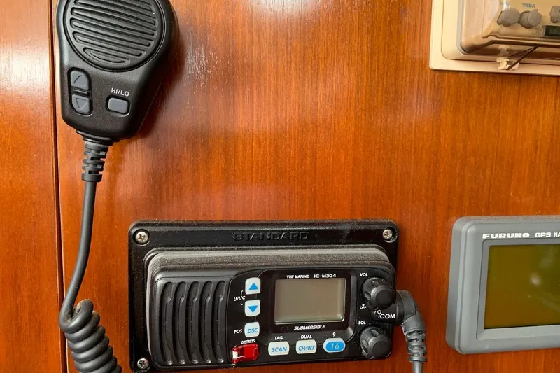 Slide: The Image of VHF marine radio and GPS system - 41