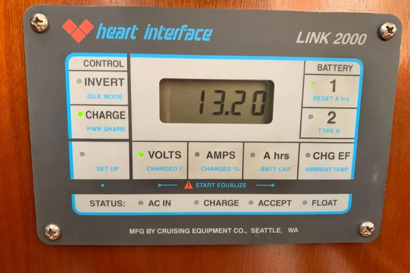 Slide: The Image of Heart Interface Link 2000 voltage display - 35