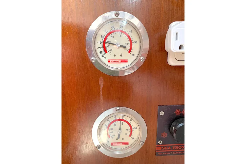 Slide: The Image of Refrigeration/freezer thermostat displays - 43