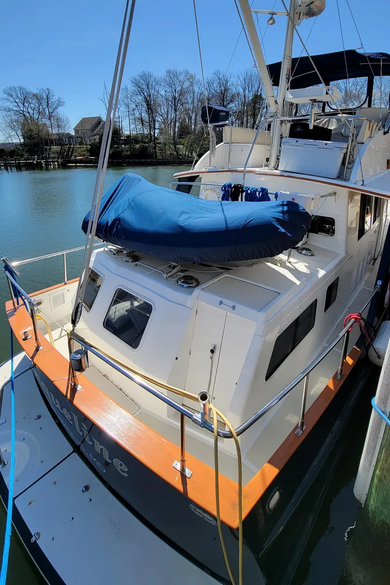 Slide: The Image of Pacific Seacraft 38T Fast Trawler 2003 - 76