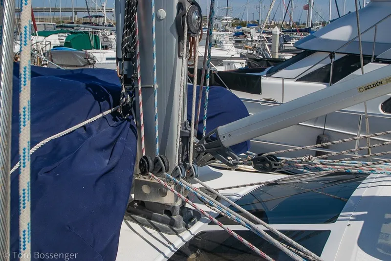 Slide: The Image of Close-up of 2009 Hunter 50 Center Cockpit sailboat rigging in a marina. - 74