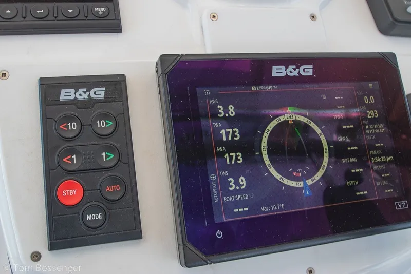 Slide: The Image of B&G navigation system on 2009 Hunter 50 Center Cockpit sailboat, displaying wind and speed data. - 53