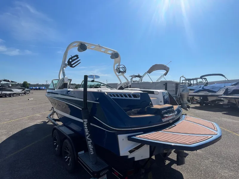 Slide: The Image of Nautique Super Air Nautique 210 2016 - 5