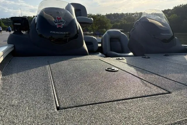 Slide: The Image of 2018 Tracker Pro Team 195 TXW boat deck, 40th Anniversary Edition, under a clear sky. - 44