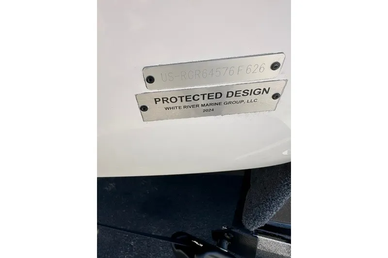 Slide: The Image of 2026 Ranger Z521R boat with protected design plate by White River Marine Group. - 25