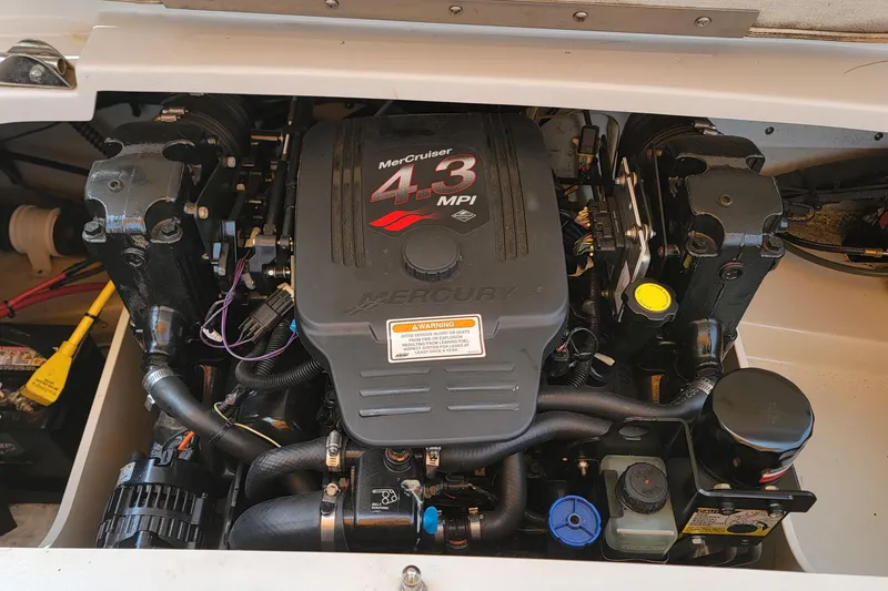 Slide: The Image of Engine compartment of a 2007 Crownline 19 SS with MerCruiser 4.3 MPI engine. - 6