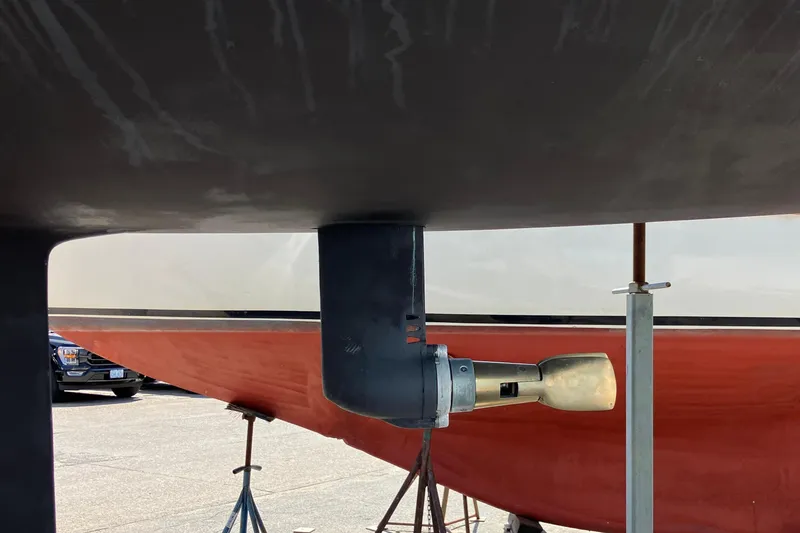 Slide: The Image of 2006 J Boats J/100 sailboat propeller and hull on dry dock. - 40