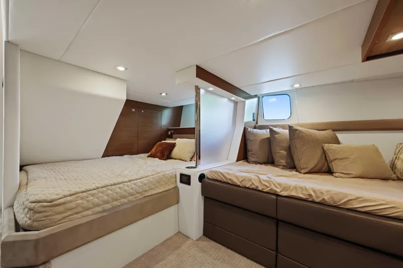 Slide: The Image of Luxurious interior cabin of 2016 Cruisers Yachts 45 Cantius with cozy bedding and modern design. - 52