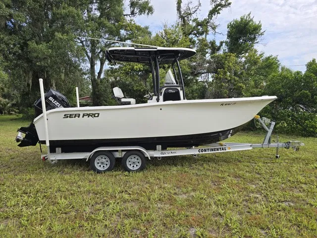 The Image of Sea Pro 222 Center Console 2024 - 1