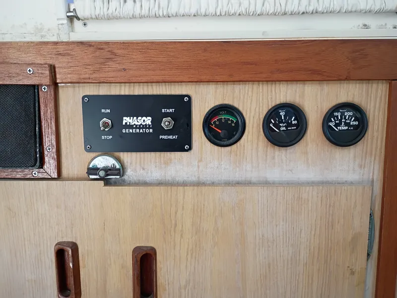 Slide: The Image of Bertram 42 Sport Fisherman 1978 - 39