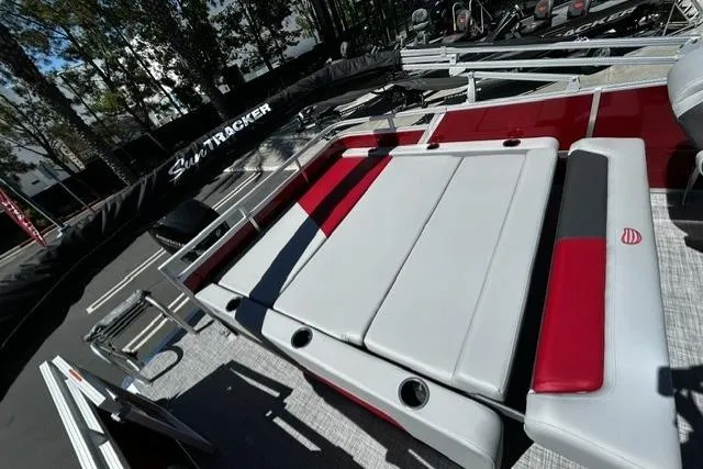 Slide: The Image of 2026 Sun Tracker Party Barge 22 RF XP3 with spacious seating and modern design. - 5
