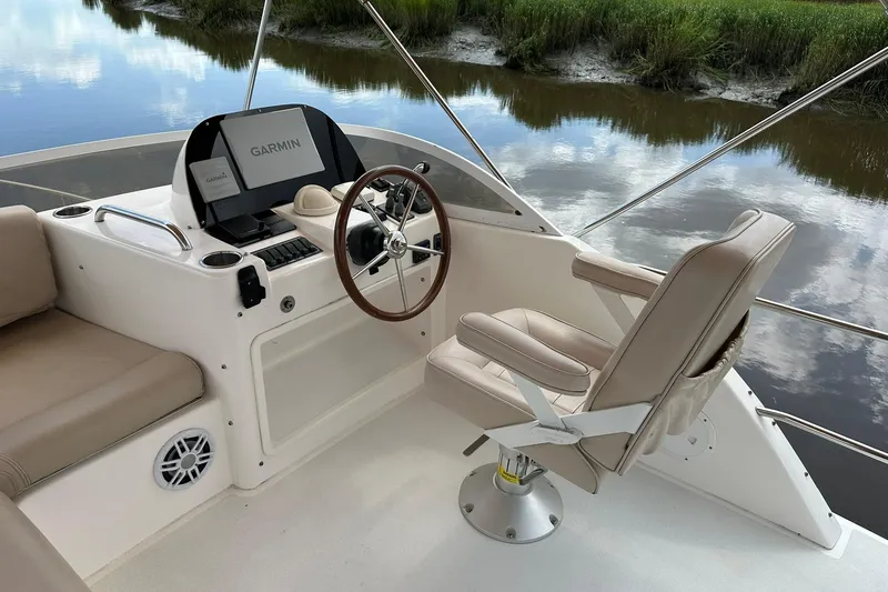 Slide: The Image of Helm of 2007 True North 38 Heritage boat with Garmin navigation system. - 44