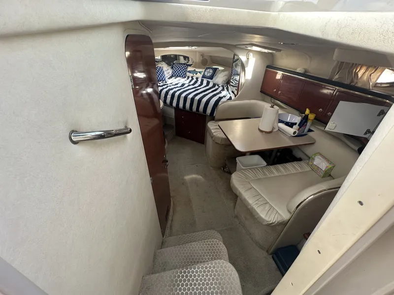 Slide: The Image of Sea Ray Sundancer 310 2002 - 17