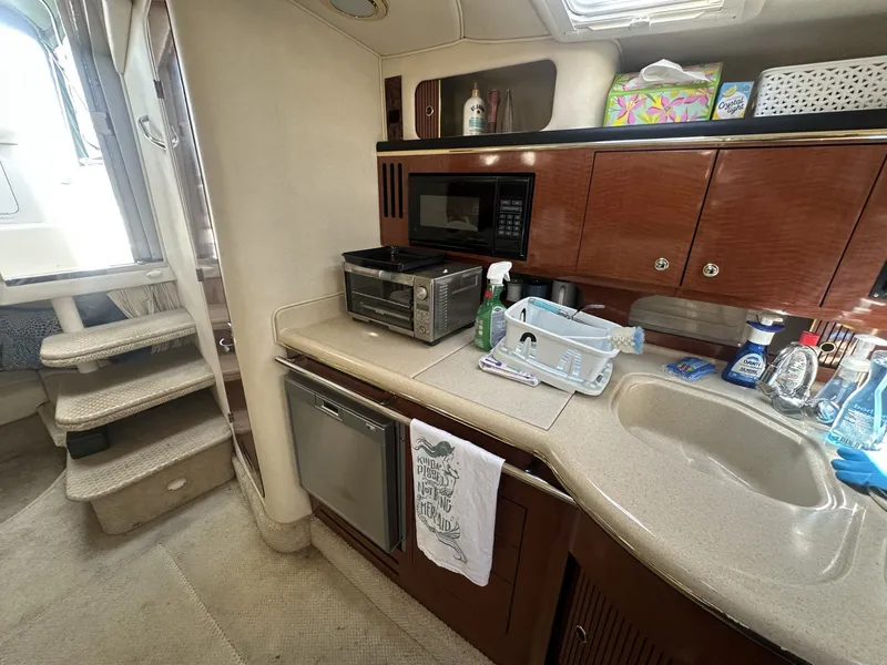 Slide: The Image of Sea Ray Sundancer 310 2002 - 23