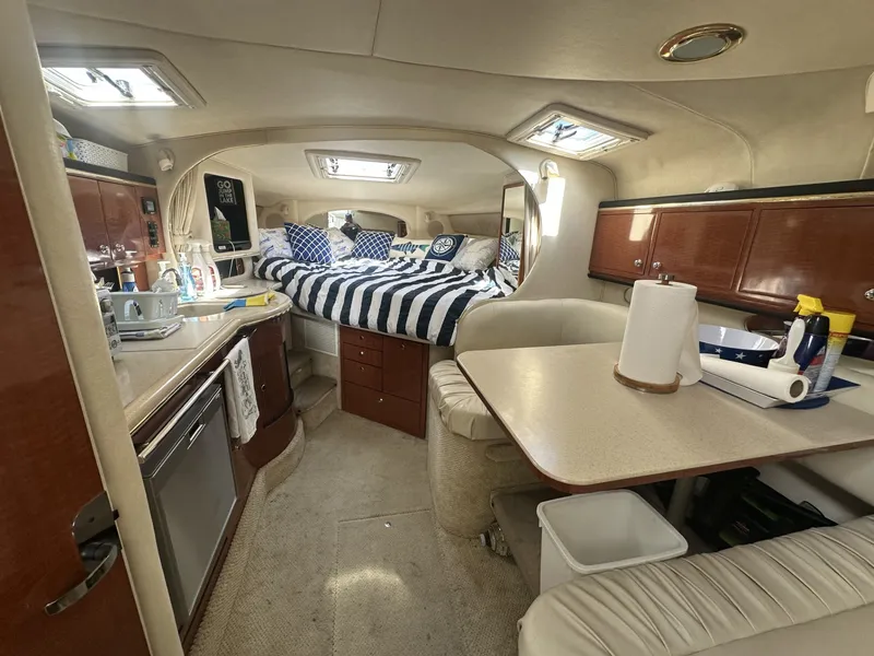 Slide: The Image of Sea Ray Sundancer 310 2002 - 18
