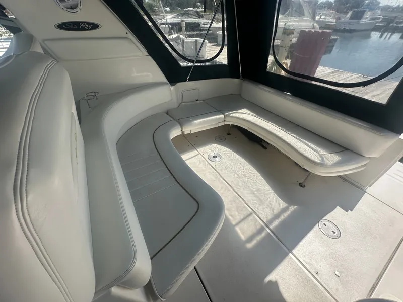 Slide: The Image of Sea Ray Sundancer 310 2002 - 6