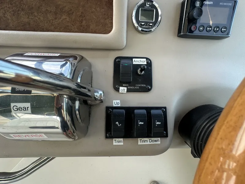 Slide: The Image of Sea Ray Sundancer 310 2002 - 12