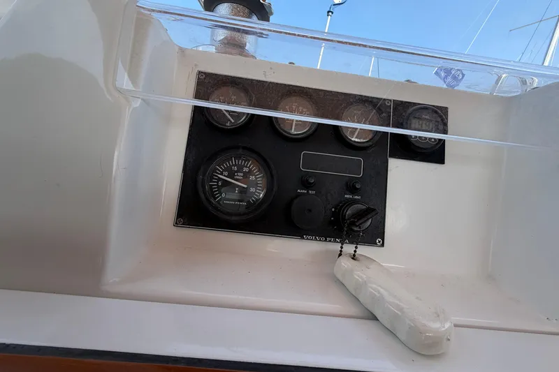 Slide: The Image of Control panel of a 2006 Beneteau 423 sailboat with Volvo Penta gauges. - 13