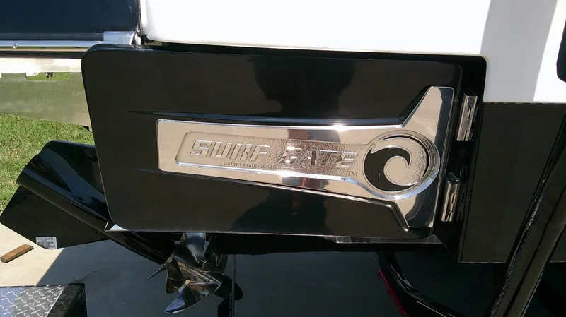 Slide: The Image of Chaparral GTS 28 2026 - 6