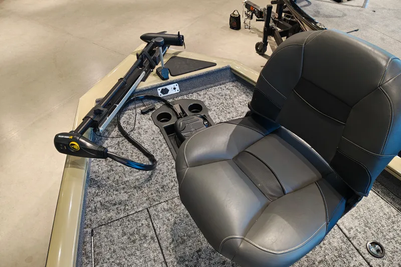 Slide: The Image of 2026 Tracker Pro Team 175 boat interior with seat and trolling motor. - 19