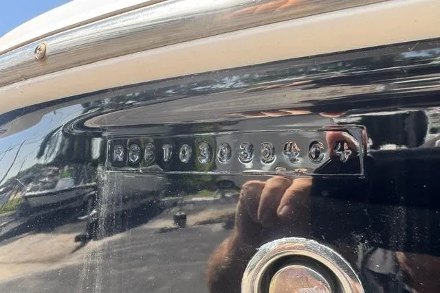 Slide: The Image of 2004 Monterey 298SS Super Sport boat hull identification number close-up. - 7