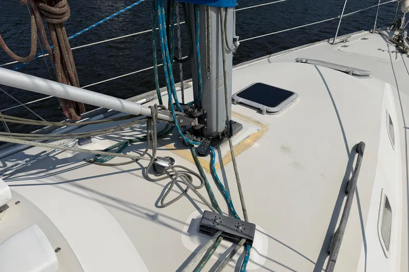 Slide: The Image of Deck of 1986 Pearson 33 sailboat with rigging and hatch details. - 33