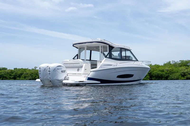 Slide: The Image of Regal 36 XO 2024 - 30