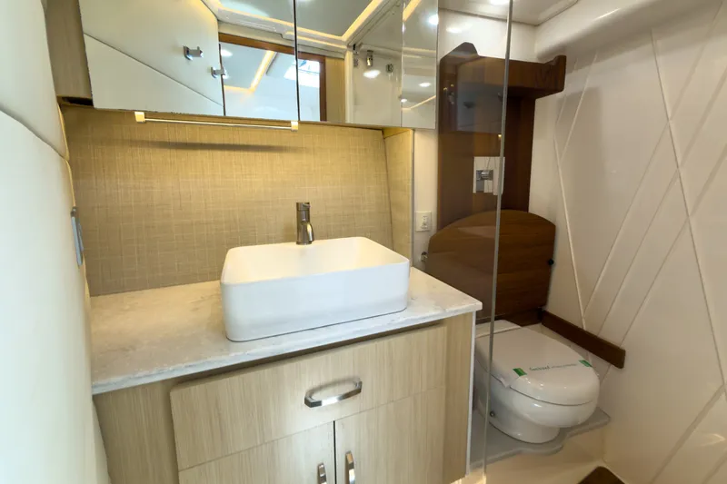 Slide: The Image of Regal 36 XO 2024 - 21