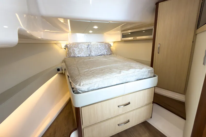 Slide: The Image of Regal 36 XO 2024 - 18