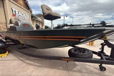 The Image of 2026 Tracker Bass Tracker Classic Limited boat on trailer, outdoor display. - 0