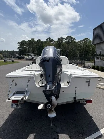 Slide: The Image of Sea Pro 172 2020 - 2
